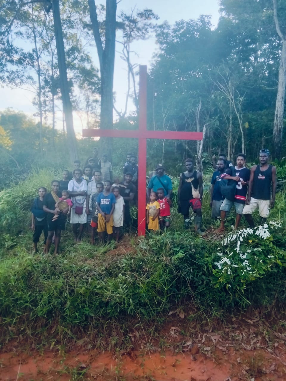 Salib Merah Penolakan PSN Merauke Dicabut Orang Tak Dikenal