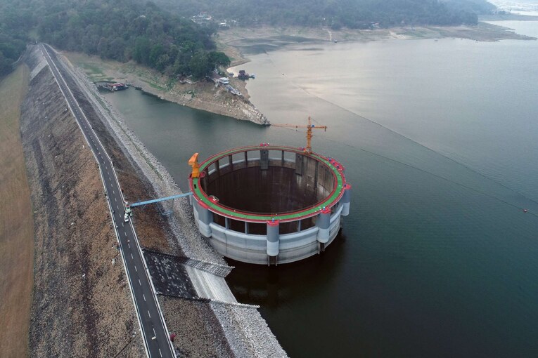 Waduk Jatiluhur di Kabupaten Purwakarta, Jawa Barat. Sumber: Perum Jasa Tirta II